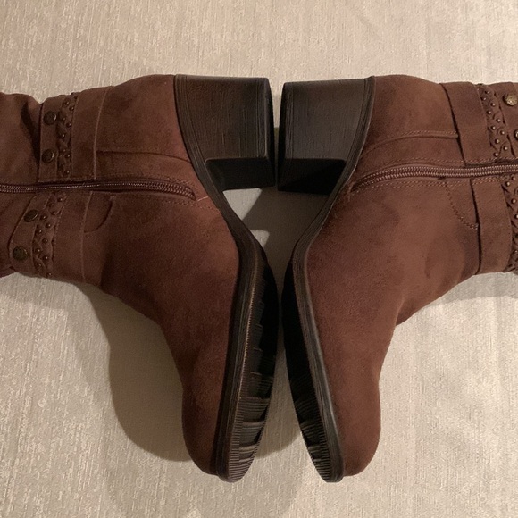 White Mountain Women’s Paulina Tall Knee High Brown Waxy Suedette Boots Size 9 - Picture 11 of 16